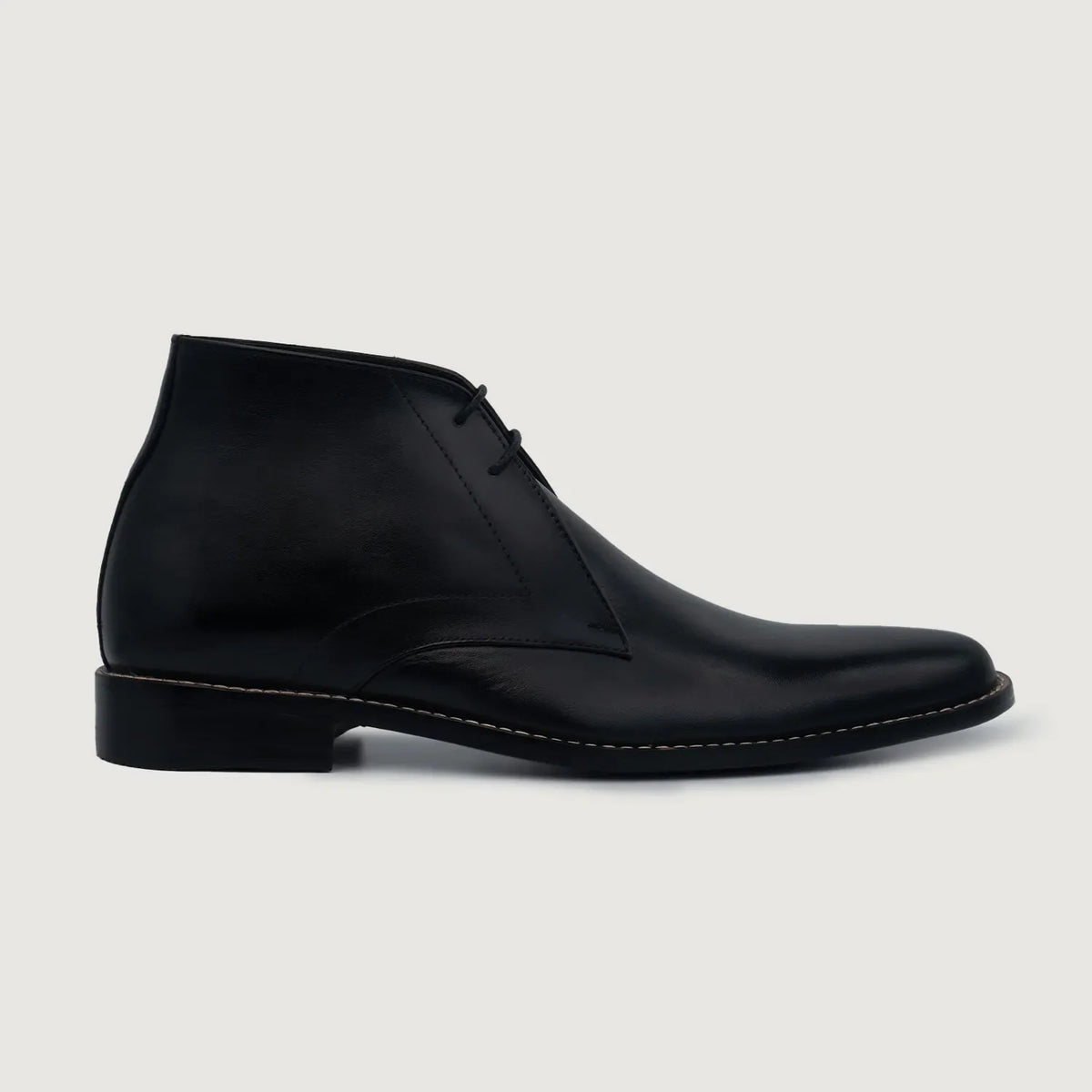 Black Full-Grain leather Boots - Montage cousu Goodyear & détail de l'embout avant