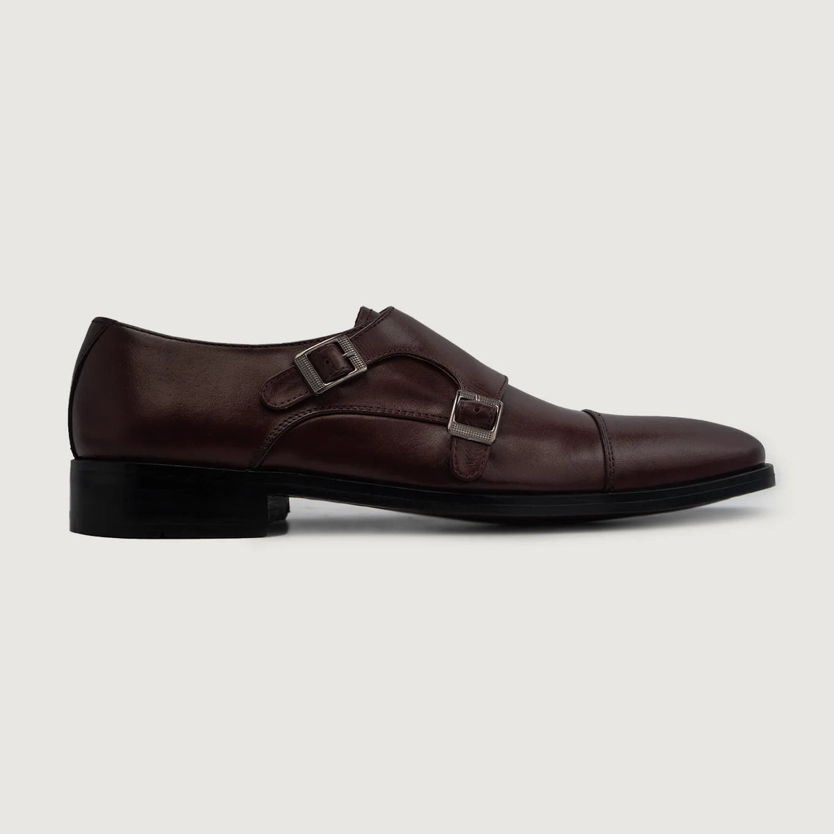 Maroon Full-Grain leather Shoes - Montage cousu Goodyear & détail de l'embout avant