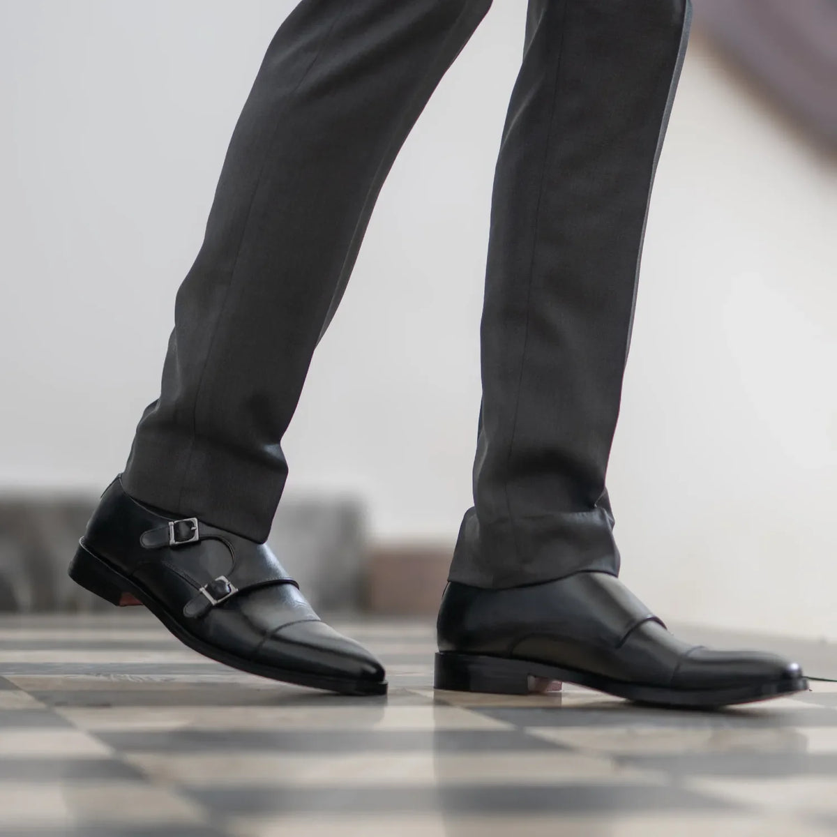 Orlaven Boston Chaussures à double boucle en cuir noir footwear image 9