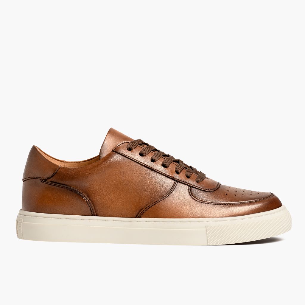 White Full-Grain leather Sneakers - Montage cousu Goodyear & détail de l'embout avant