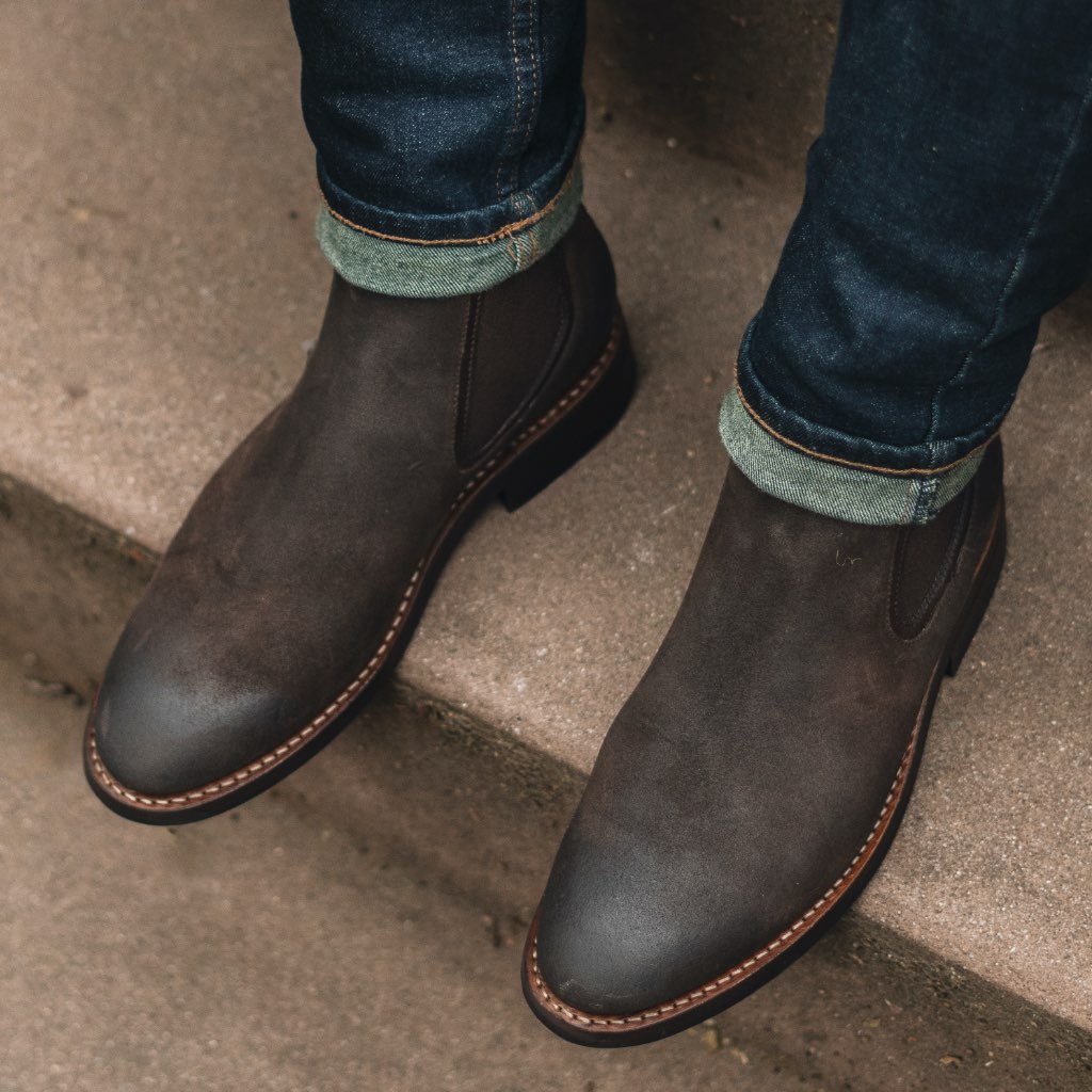 Cushioned Leather Insole & Ergonomic Arch Support Construction Detail