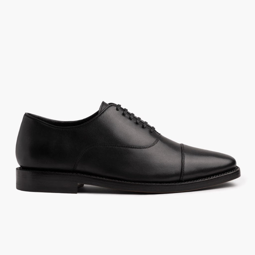 Executive Noir Leather Sneakers pour Homme