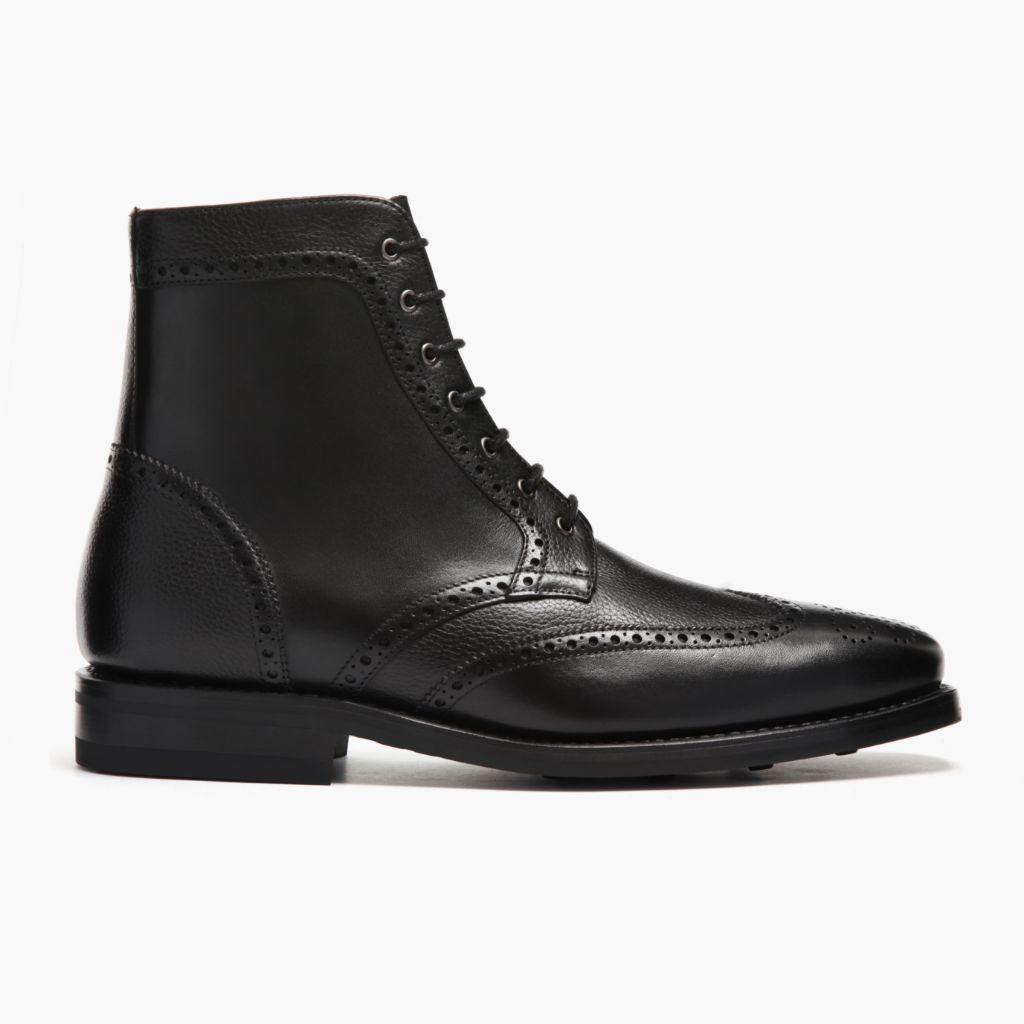 Black Full-Grain leather Boots - Montage cousu Goodyear & détail de l'embout avant