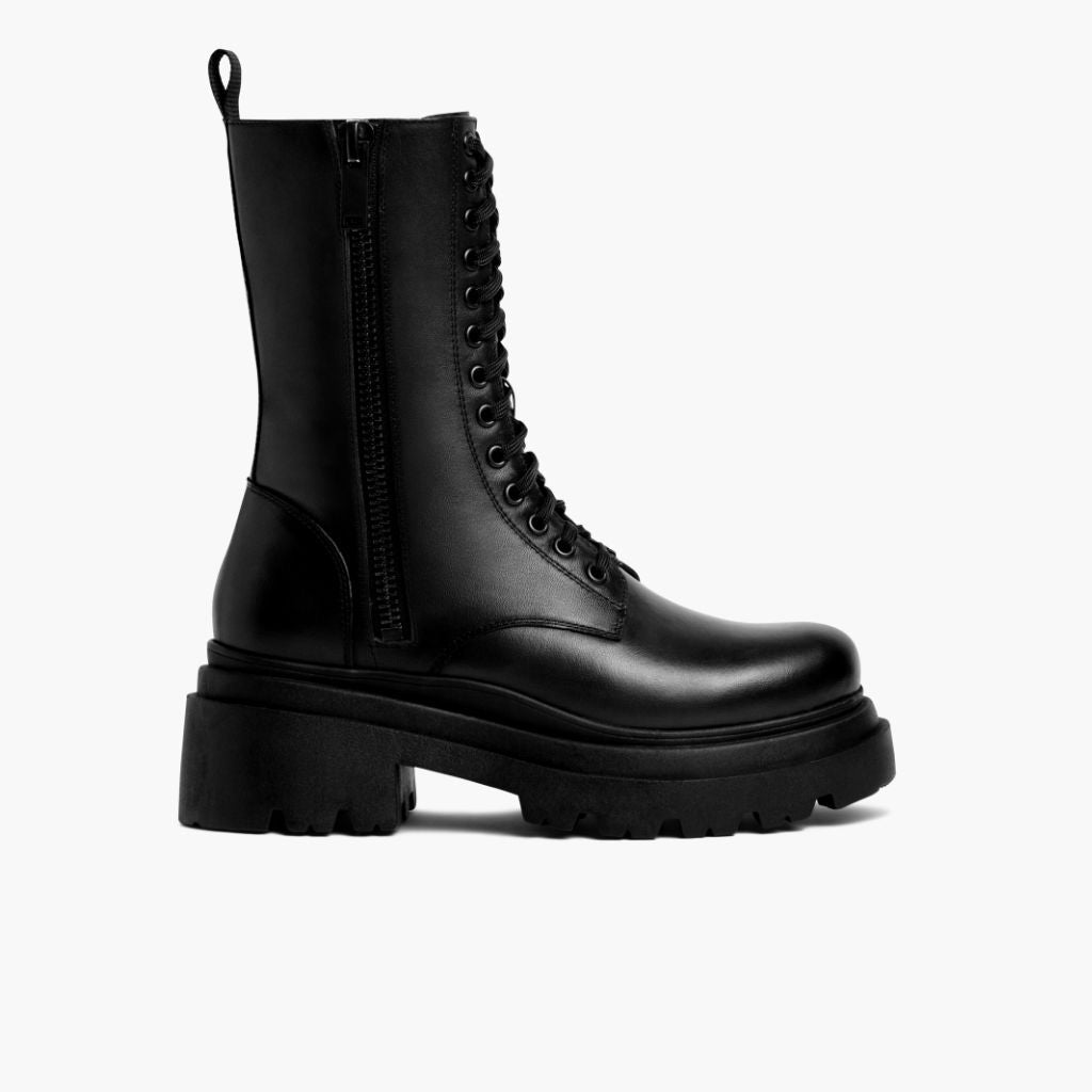 Black Full-Grain leather Boots - Montage cousu Goodyear & détail de l'embout avant