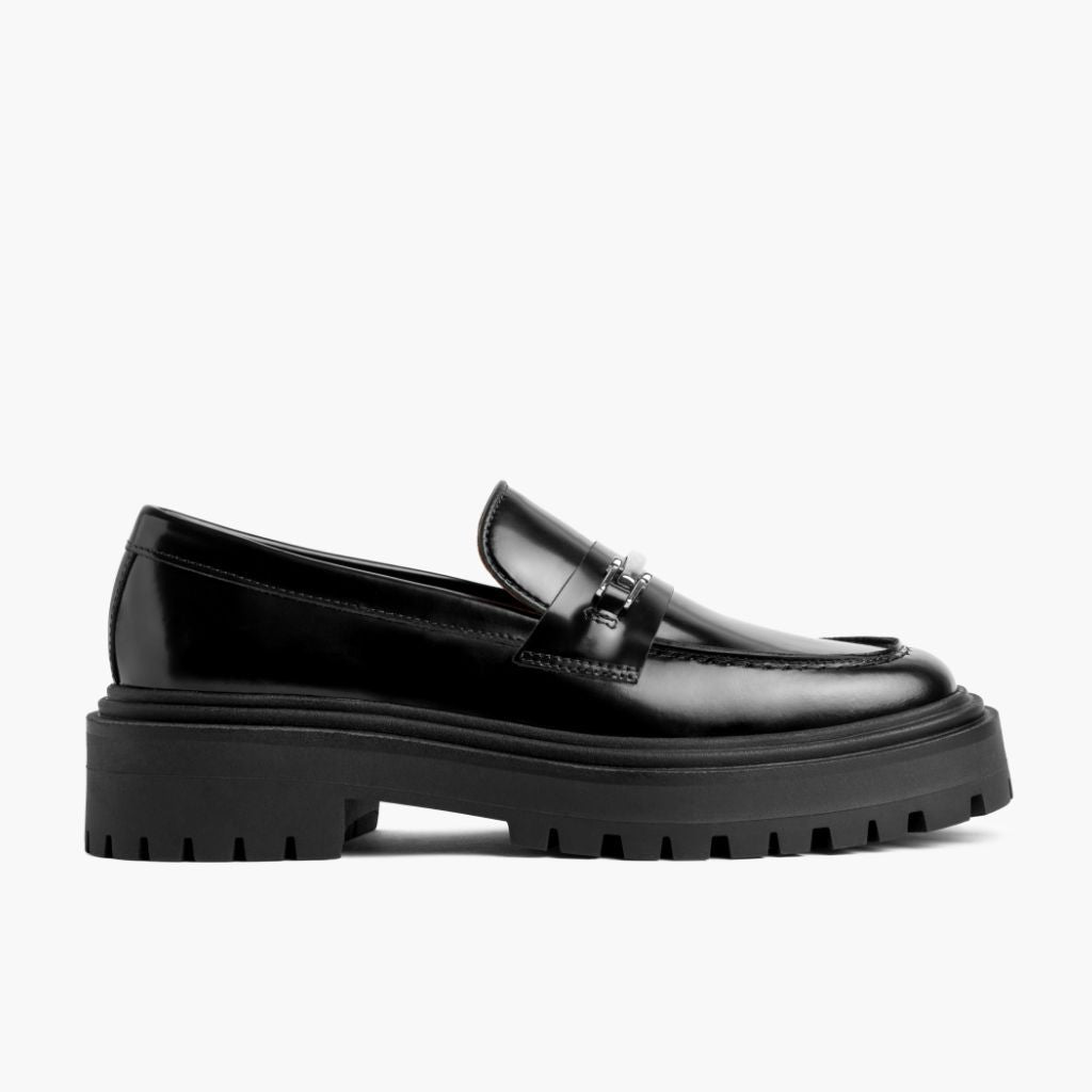 Black Full-Grain leather Loafers - Montage cousu Goodyear & détail de l'embout avant