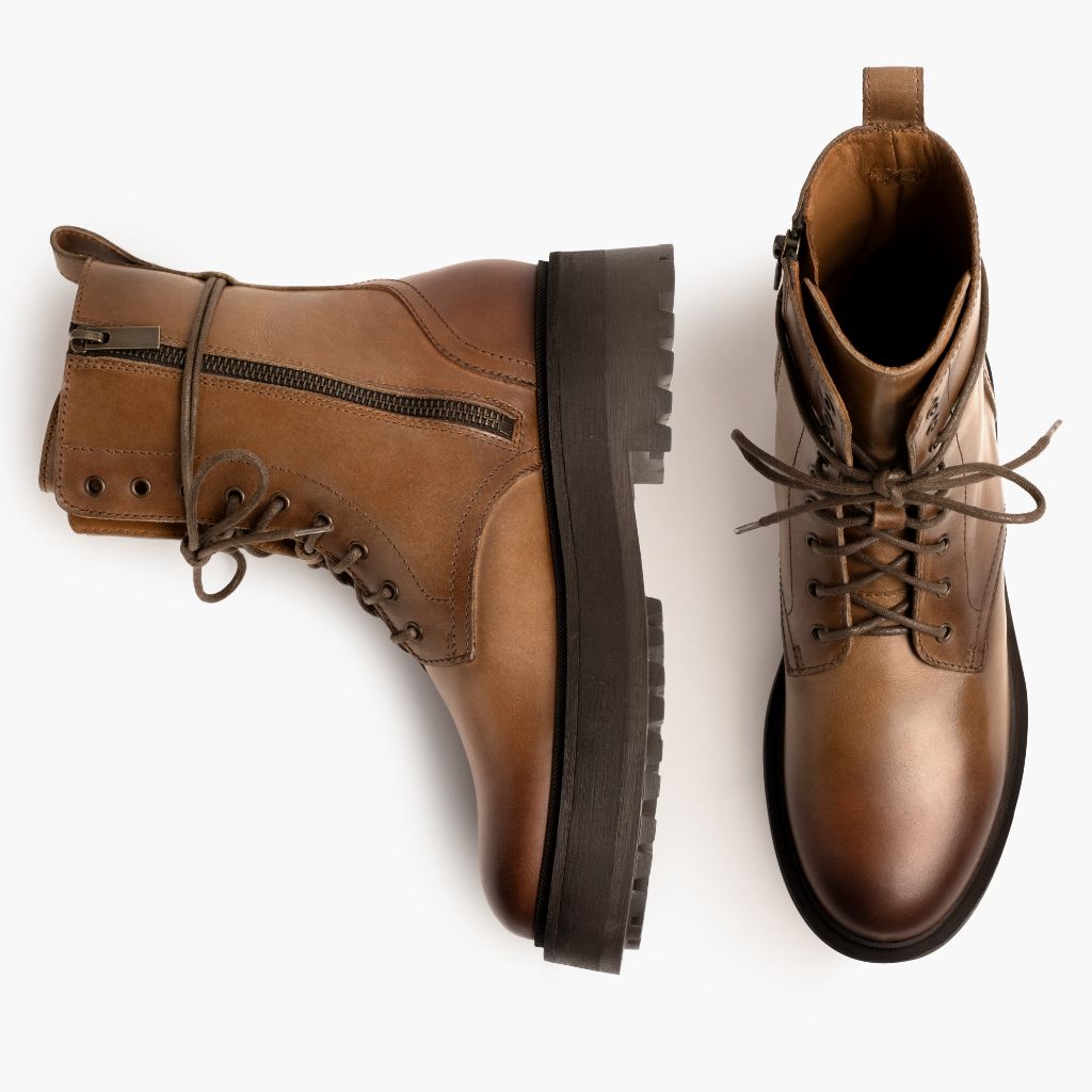High-Traction Rubber Outsole & Lug Tread Pattern on Quest Natural Bottines en cuir pour Femme
