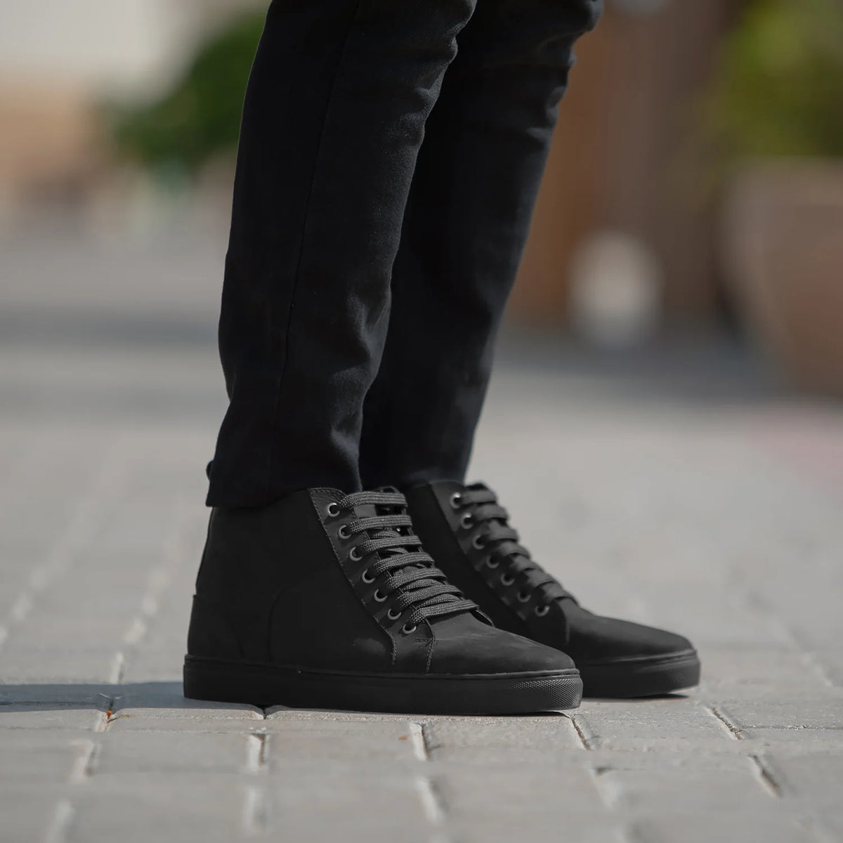 Marty High Top Noir Nubuck Baskets pour Homme en cuir de vachette noir véritable - Vue de profil | Acheter en ligne