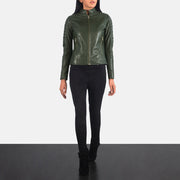 Women's Adalyn Matelassé Vert Veste Motard en Cuir pour Femme - Vue de profil avec coupe de manche ergonomique