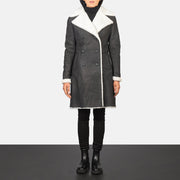 Women's Amie Black Double Breasted Shearling Coat in Black Sheepskin Snuffed - Vue de face &amp; silhouette ajustée | Acheter en ligne