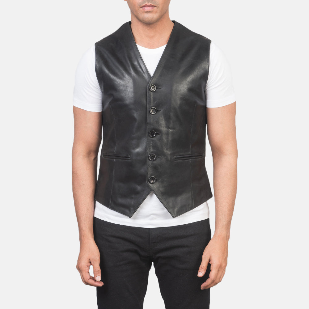
Vue détaillée of Classic Collar & 5 Button Hardware on Auden Noir Gilet en Cuir pour Homme