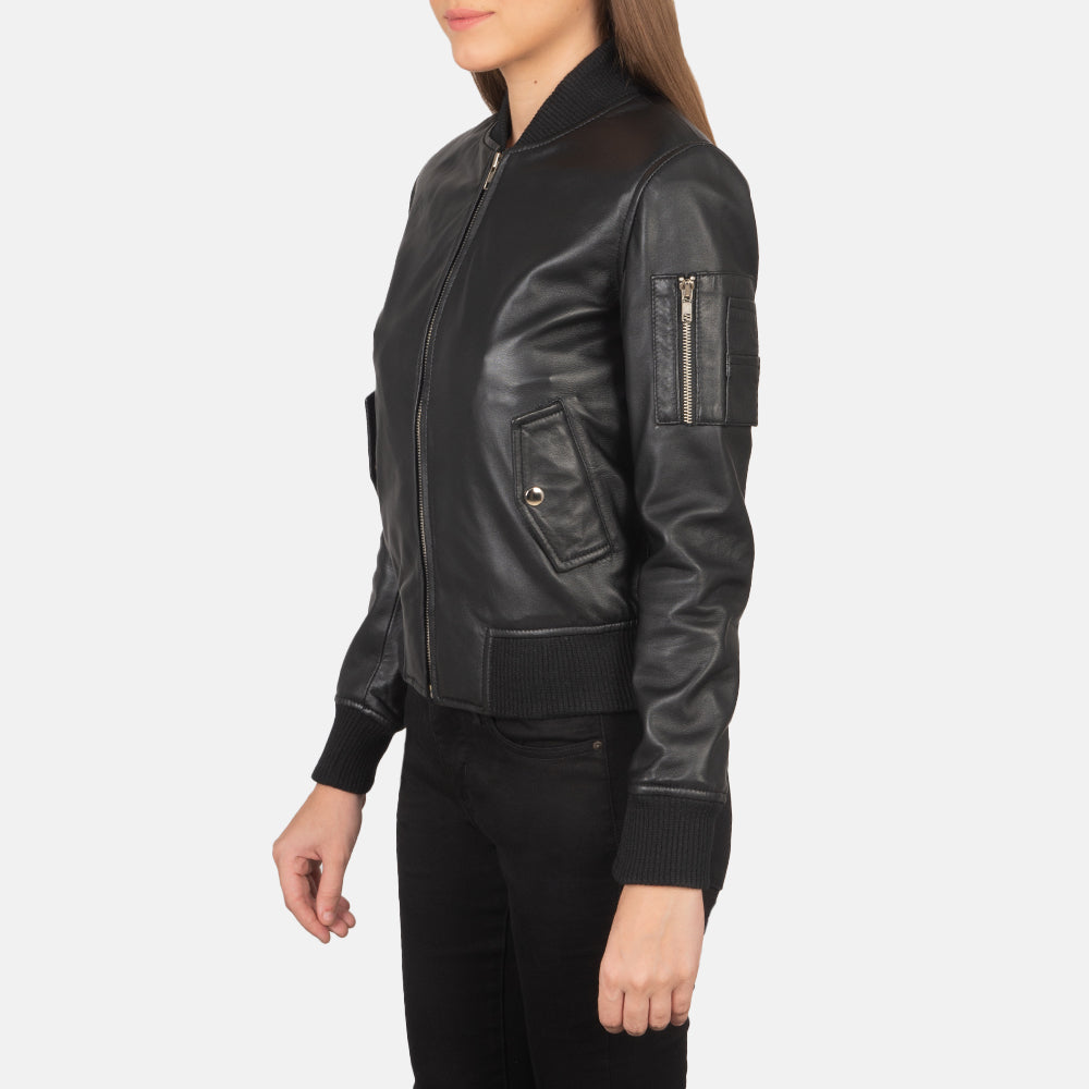 
Black Sheepskin Leather Bomber Jacket - Vue arrière montrant la carrure ajustée et l'ourlet net