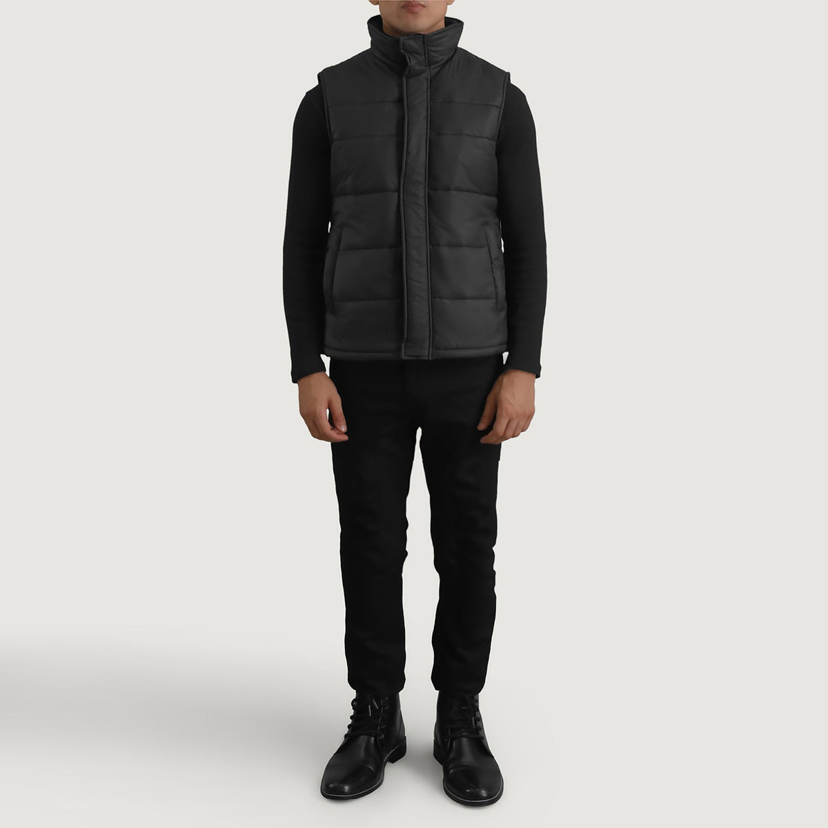 Bryan Noir Puffer Vest pour Homme - Vue de profil avec coupe de manche ergonomique