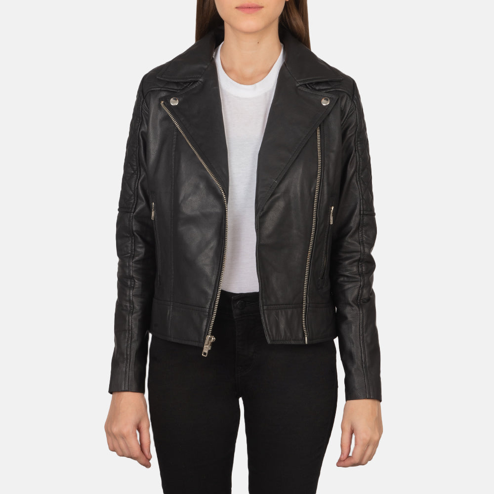 Women's Carolyn Quilted Black Biker Jacket in Black Goatskin Leather - Vue de face &amp; silhouette ajustée | Acheter en ligne