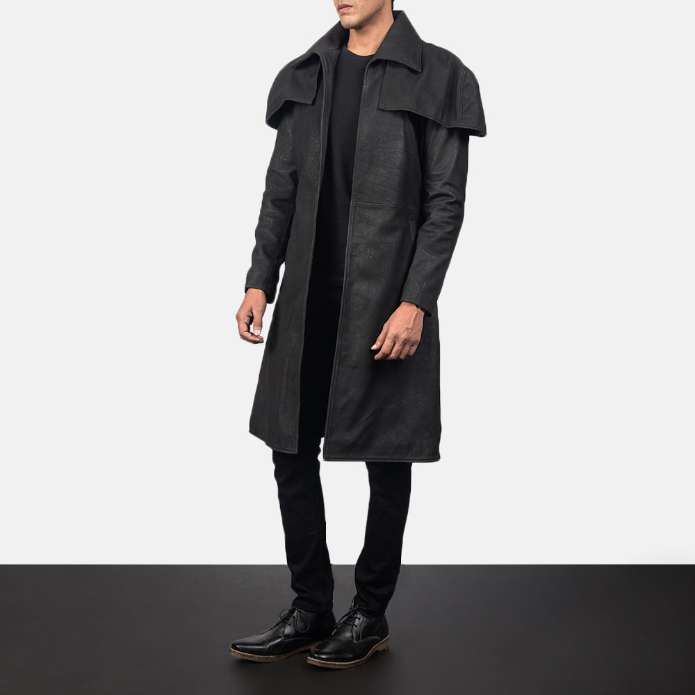 Distressed Black Sheepskin Snuffed Trench Coat - Vue de dos avec coupe ajustée aux épaules &amp; ourlet soigné