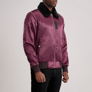 
Maroon Satin Bomber Jacket - Vue arrière montrant la carrure ajustée et l'ourlet net