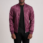 Danson Matelassé Bordeaux Varsity Veste en Cuir pour Homme - Vue de profil avec coupe de manche ergonomique