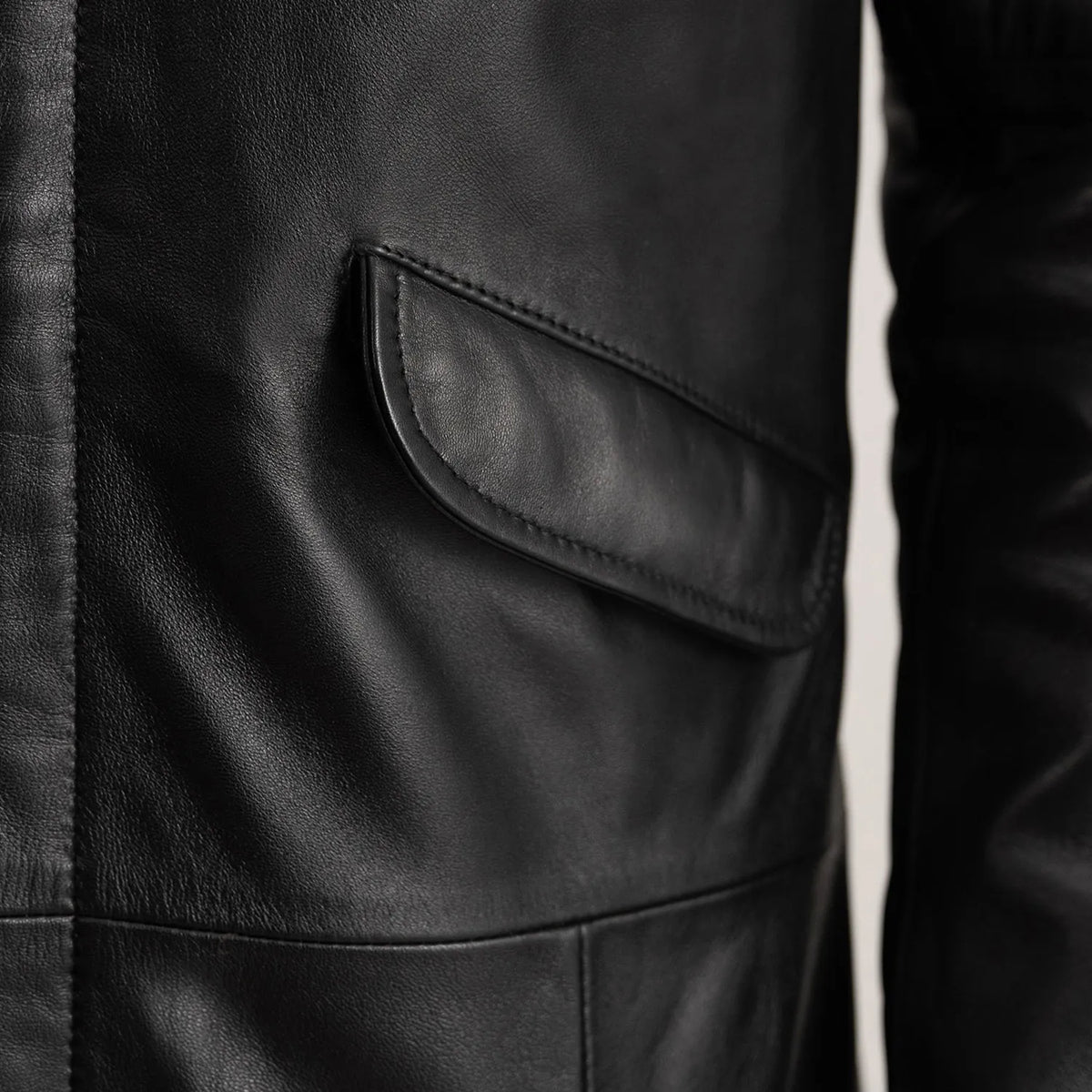 Vue intérieure Showing Fully Faux Fur-Lined &amp; Deux poches intérieures
