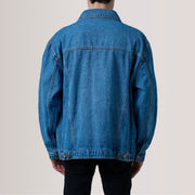 Vue détaillée of Classic Collar &amp; Heavy-Duty Zipper Hardware on Eddie Dark Bleu Oversized Denim Trucker Veste en Cuir pour Homme For Men