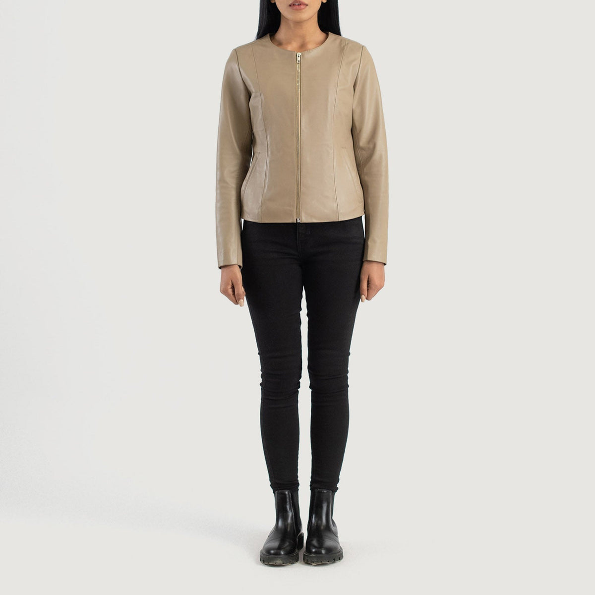 
Elixir Beige Collarless Leather Jacket - Vue de profil mettant en valeur la coupe de manche ergonomique