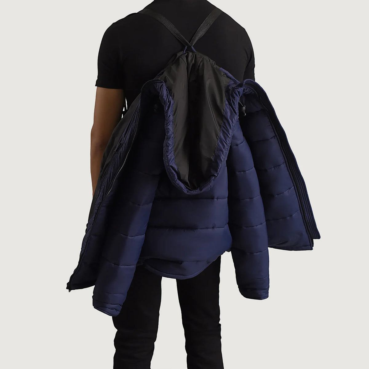 
Vue détaillée of Classic Collar & Zipper With Wind Flap Hardware on Erico Bleu Hooded Puffer Veste en Cuir pour Homme