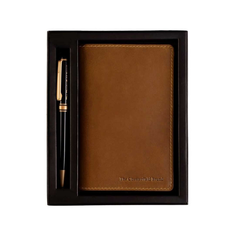 Giftset Leather Writing Case and Pen (Passport holder) pour Femme