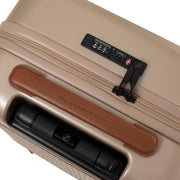 
Tailored Rib Cuffs & Hem Craftsmanship Construction Detail on Hand Luggage Suitcase Zuna pour Femme pour Femme