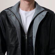 
Vue intérieure Showing Quilted Polyester Lining & Deux poches intérieures fonctionnelles