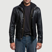 Men's Highschool Black Leather Jacket in Black Cowhide Leather - Vue de face &amp; silhouette ajustée | Acheter en ligne