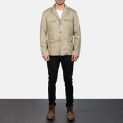 
Kajetan Beige Safari Veste en Cuir pour Homme - Vue de profil mettant en valeur la coupe de manche ergonomique