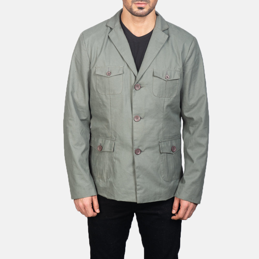 Vue détaillée of Notch &amp; Button Hardware on Kajetan Gris Safari Veste en Cuir pour Homme