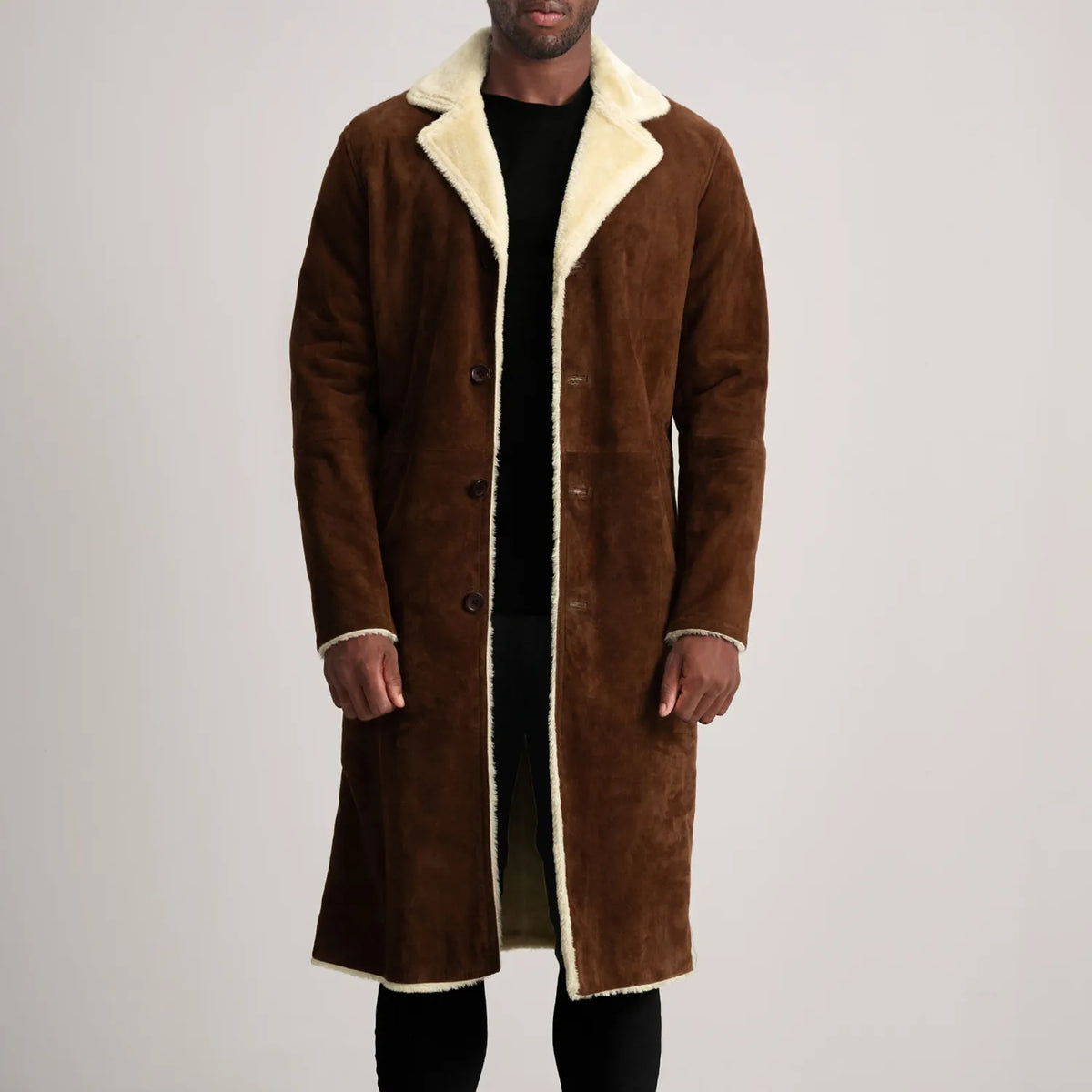 
Kolby Brown Suede Shearling Long Coat in Brown Goatskin Suede - Vue de face & silhouette ajustée | Acheter en ligne