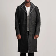 
Kolby Distressed Black Shearling Long Coat in Distressed Black Sheepskin Snuffed - Vue de face & silhouette ajustée | Acheter en ligne