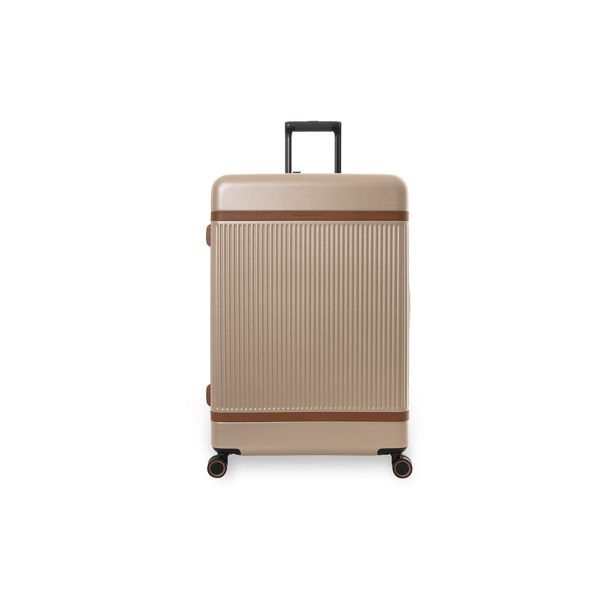 Styled Fit Perspective of Large Suitcase Zuna pour Femme on Model - Natural Daylight Drape
