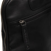 
100% Full-Grain Wax Pull-Up 100% Full-Grain Leather Grain Texture & Handcrafted Patina Detail