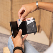 Paris Full-Grain Leather Card Holder pour Femme - Structured Side Profile Showing Gusset Depth &amp; Expansion Capacity