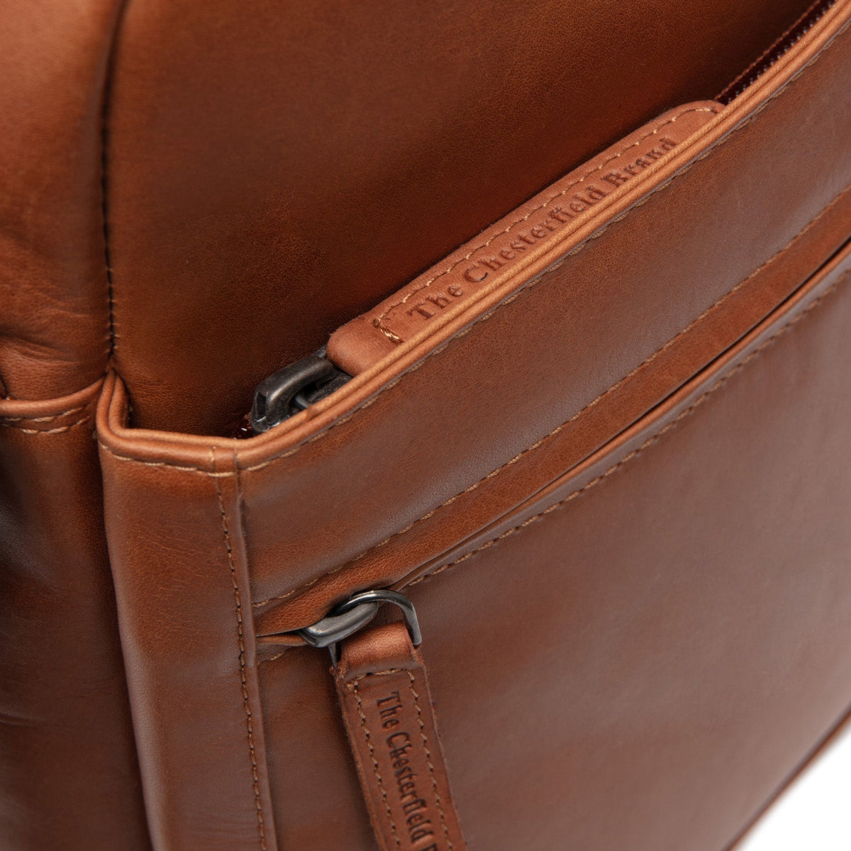 Anzora Full-Grain Leather Crossbody Bag pour Homme – Vue produit alternative 3