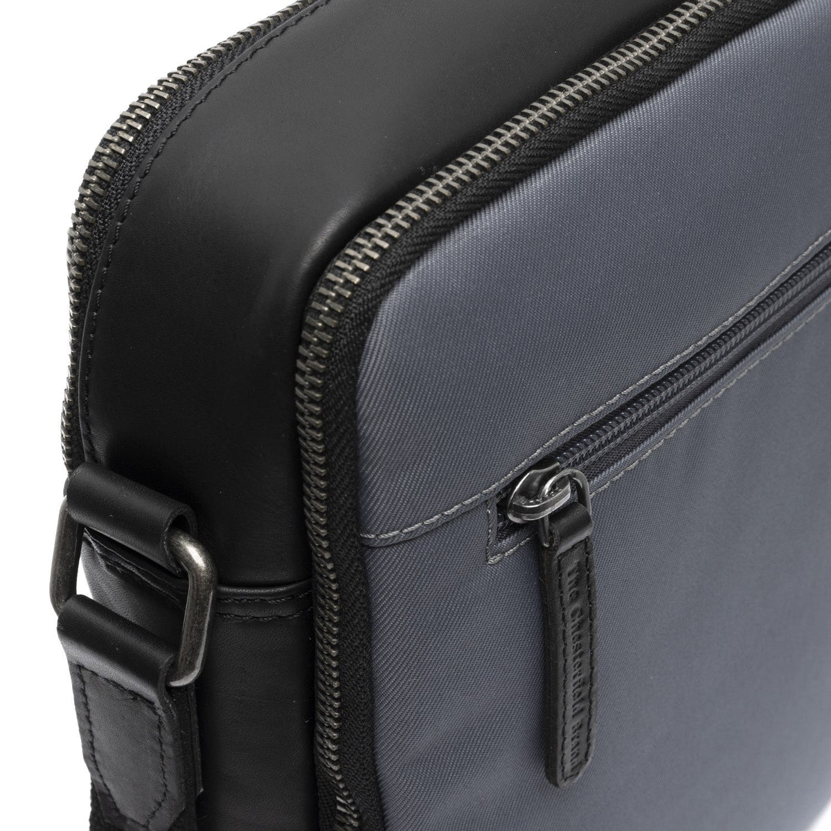 Vue intérieure Showing Dedicated Padded Laptop Sleeve & Multi-Compartment Organization