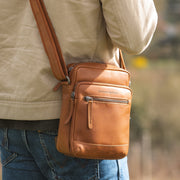
Birmingham Sac besace en cuir pleine fleur – alternate product view 2