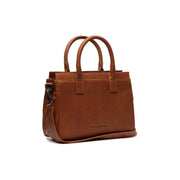 Styled Fit Perspective of Garda Full-Grain Leather Handbag pour Femme on Model - Natural Daylight Drape