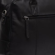 
Vue intérieure Showing Quilted Viscose Lining & Deux poches intérieures fonctionnelles