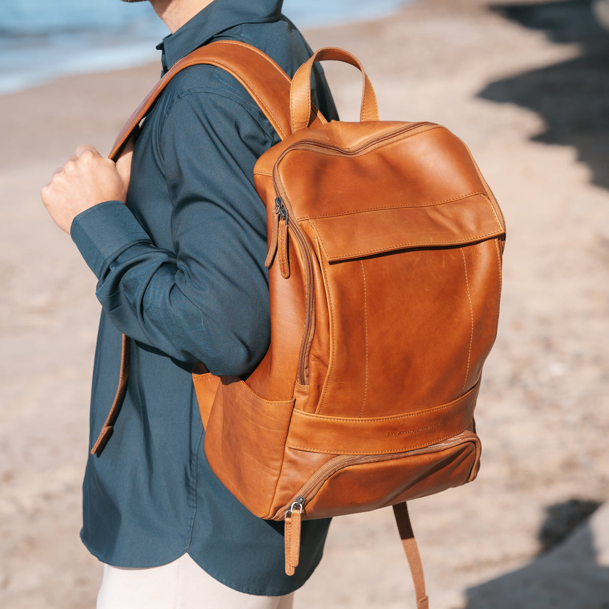 Rich Full-Grain Leather Laptop Backpack pour Homme – Vue produit alternative 2