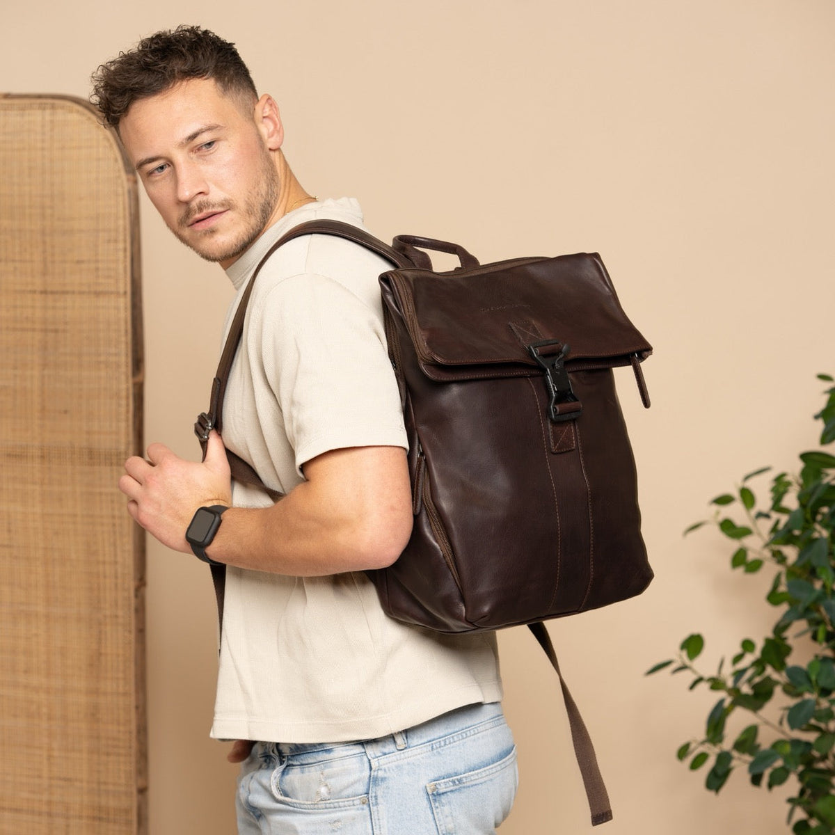 Savona Full-Grain Leather Laptop Backpack pour Femme – Vue produit alternative 2