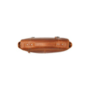 100% Full-Grain Wax Pull-Up 100% Full-Grain Leather Grain Texture &amp; Handcrafted Patina Detail