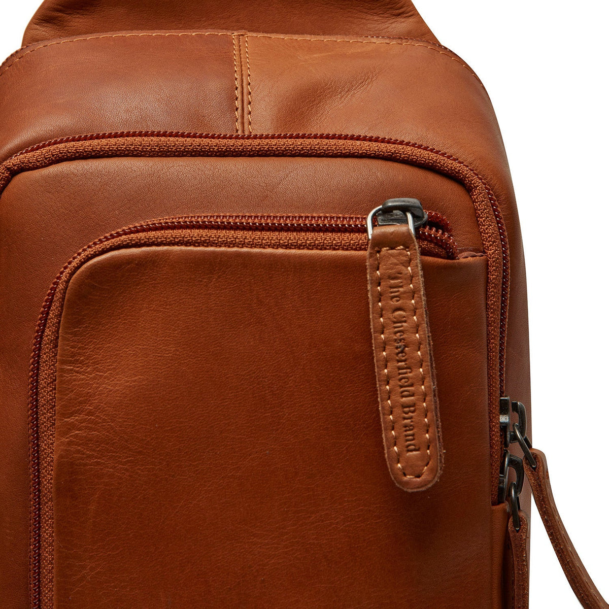 Cognac Leather Sling Bag Riga pour Femme, detail view 3