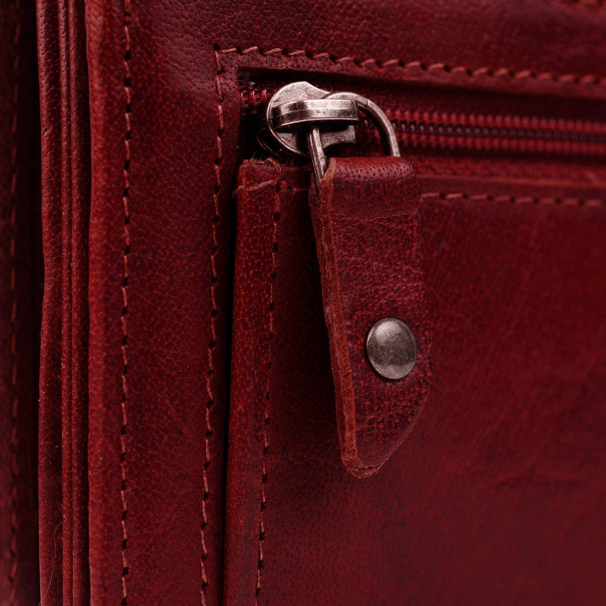 
Red Leather Wallet Hampton, detail view 4