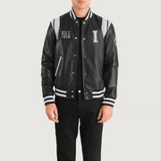 
Liberte Illinois Noir Leather Varsity Veste en Cuir pour Homme in Black & White Sheepskin Leather - Vue de face & silhouette ajustée | Acheter en ligne