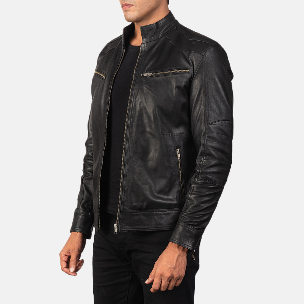 
Black Goatskin Leather Biker Jacket - Vue arrière montrant la carrure ajustée et l'ourlet net