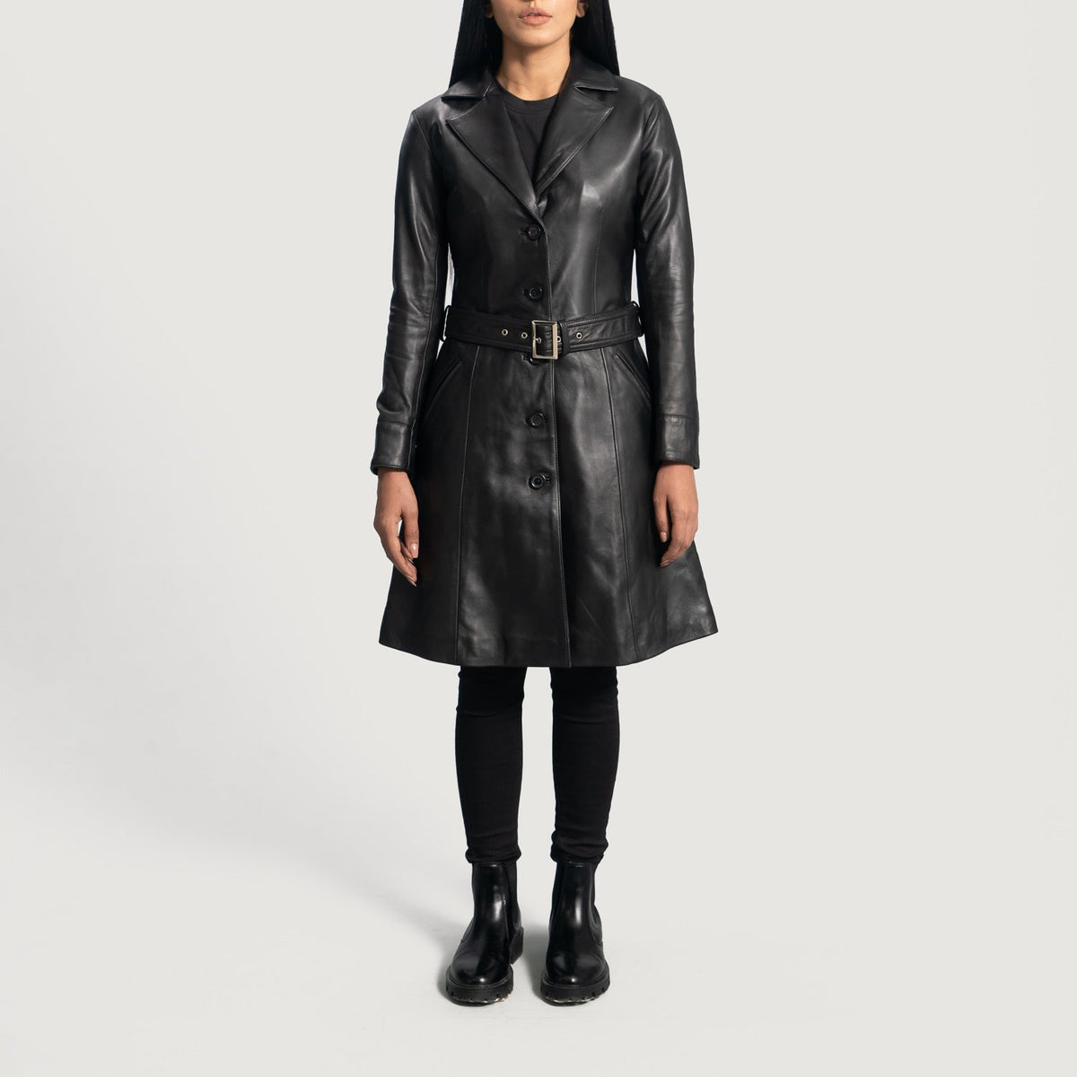 
Moonlight Noir Trench-coat en Cuir pour Femme - Vue de profil mettant en valeur la coupe de manche ergonomique