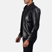 Men's Mystical Black Leather Jacket - Vue de profil avec coupe de manche ergonomique