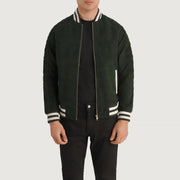 Pascal Vert Suede Varsity Veste en Cuir pour Homme in Green Goatskin Suede - Vue de face &amp; silhouette ajustée | Acheter en ligne
